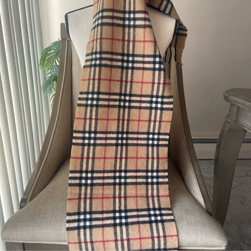 Authentic Burberrys nova check tan scarf (HK13) - Picture 5 of 8